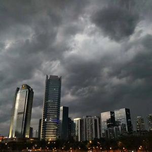 国产男生夜间福利
